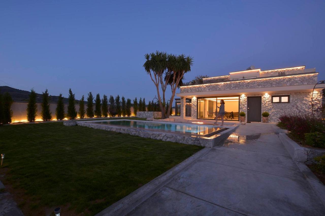 Flamingo Issos Corfu Villa *