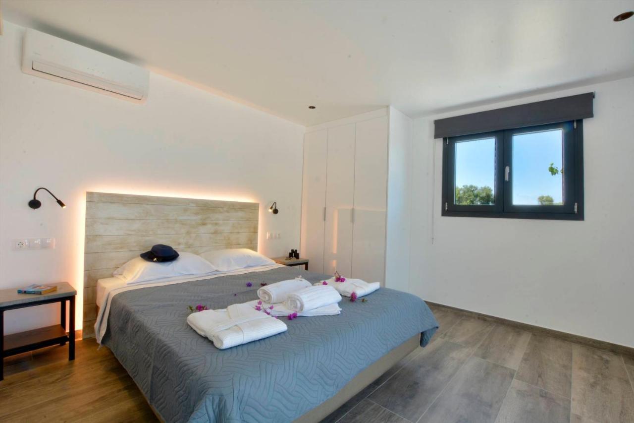 Flamingo - 4 Bedrooms - Private Pool - Next To Renowned Issos & Korission *